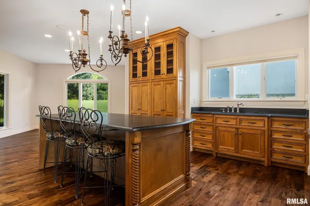 $949,000 | 2233 West Augusta Drive, Dunlap, IL 61525