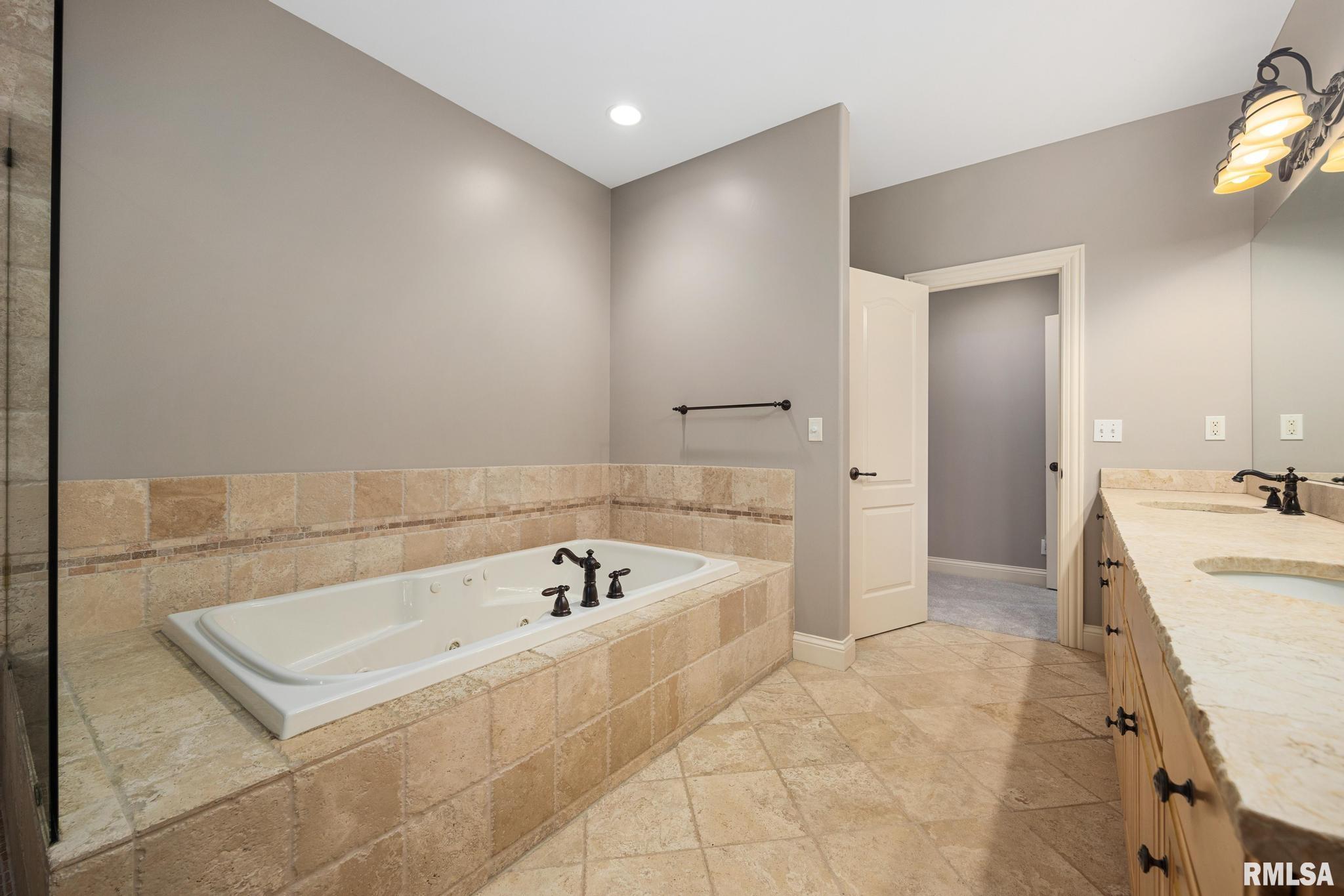 2233 West Augusta Drive Dunlap, IL 61525 - Photo 27 of 65