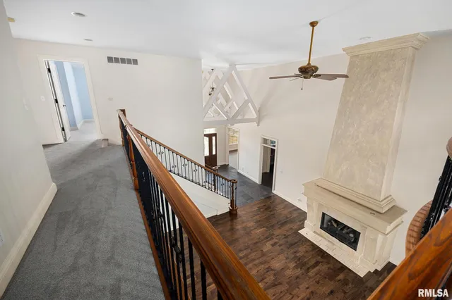 $949,000 | 2233 West Augusta Drive, Dunlap, IL 61525