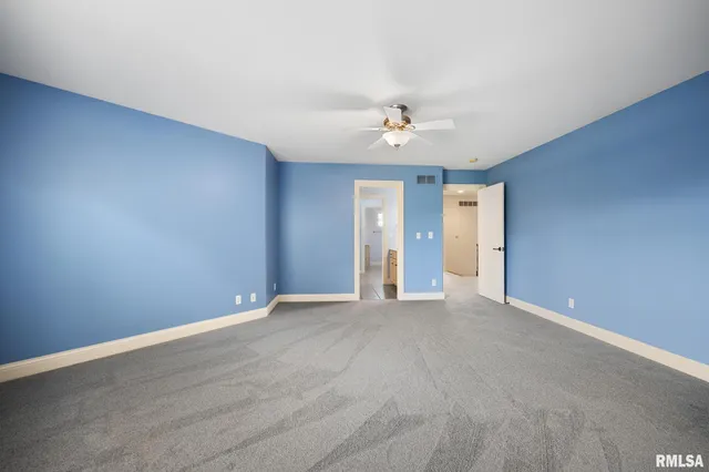 $949,000 | 2233 West Augusta Drive, Dunlap, IL 61525