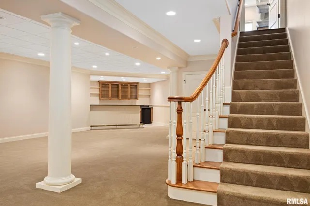 $949,000 | 2233 West Augusta Drive, Dunlap, IL 61525