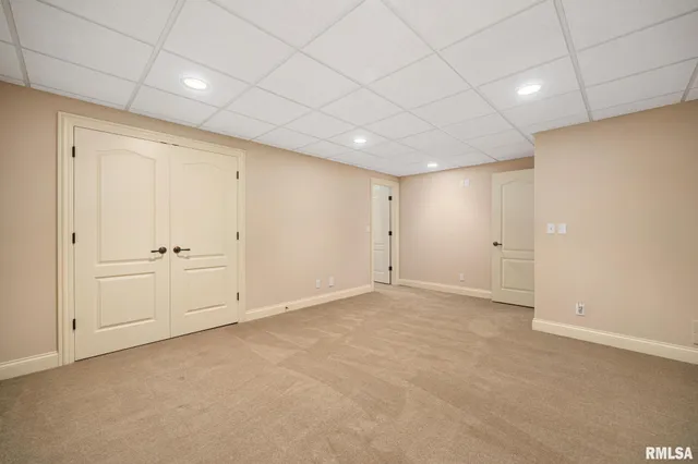 $949,000 | 2233 West Augusta Drive, Dunlap, IL 61525