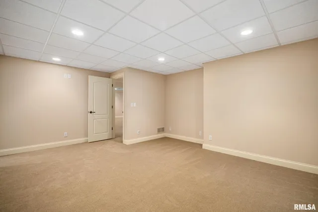 $949,000 | 2233 West Augusta Drive, Dunlap, IL 61525