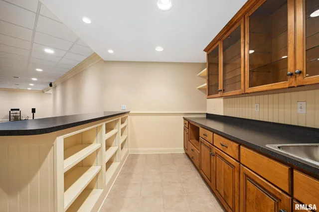 $949,000 | 2233 West Augusta Drive, Dunlap, IL 61525