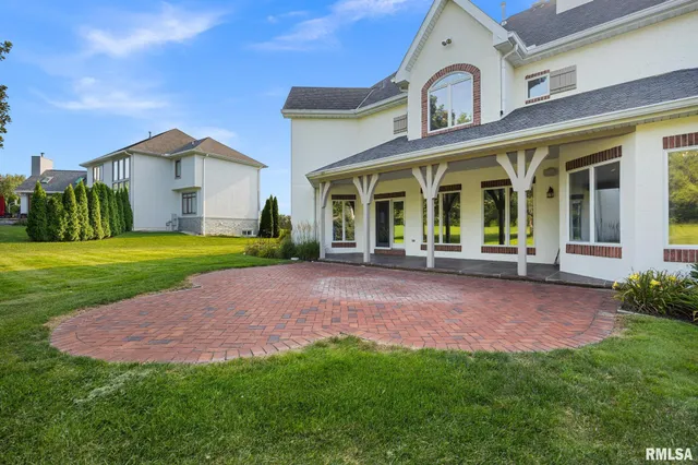 $949,000 | 2233 West Augusta Drive, Dunlap, IL 61525