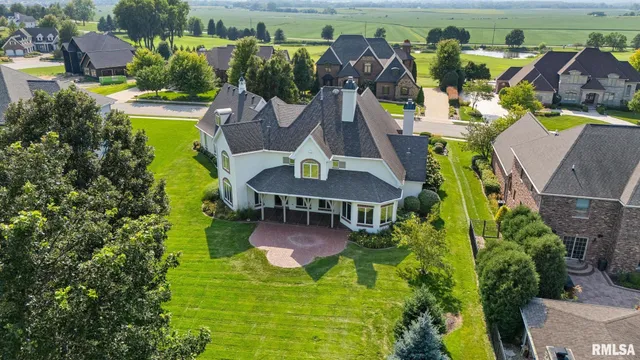 $949,000 | 2233 West Augusta Drive, Dunlap, IL 61525