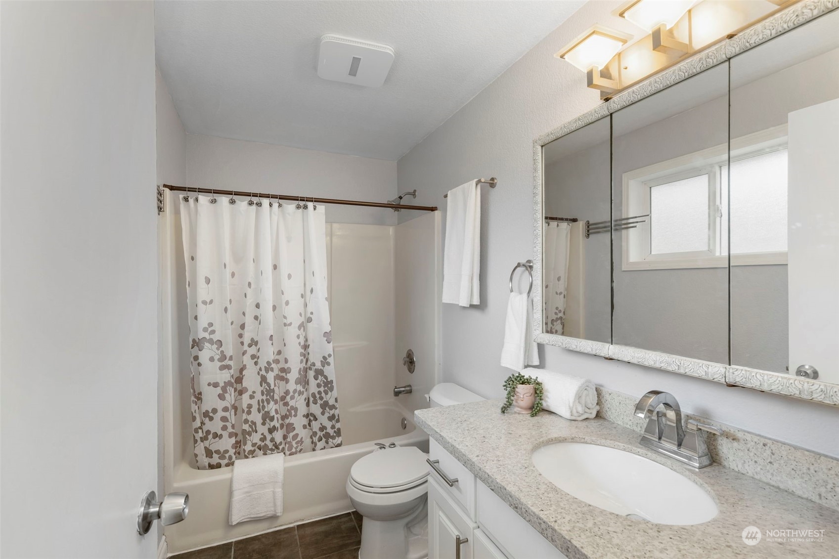 70 East Rauschert Road Grapeview, WA 98546 - Photo 12 of 30 Gallery Image 12