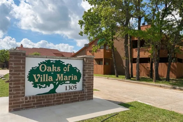 $1,000 | 1305 West Villa Maria Road, Unit C104, Bryan, TX 77801