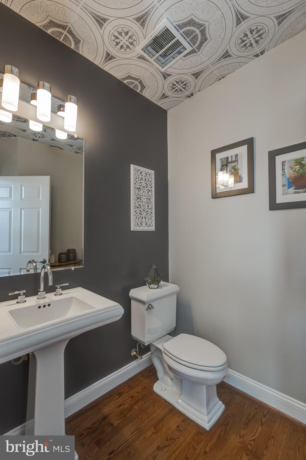 2034 Beacon Heights Drive Reston, VA 20191 - Photo 35 of 62