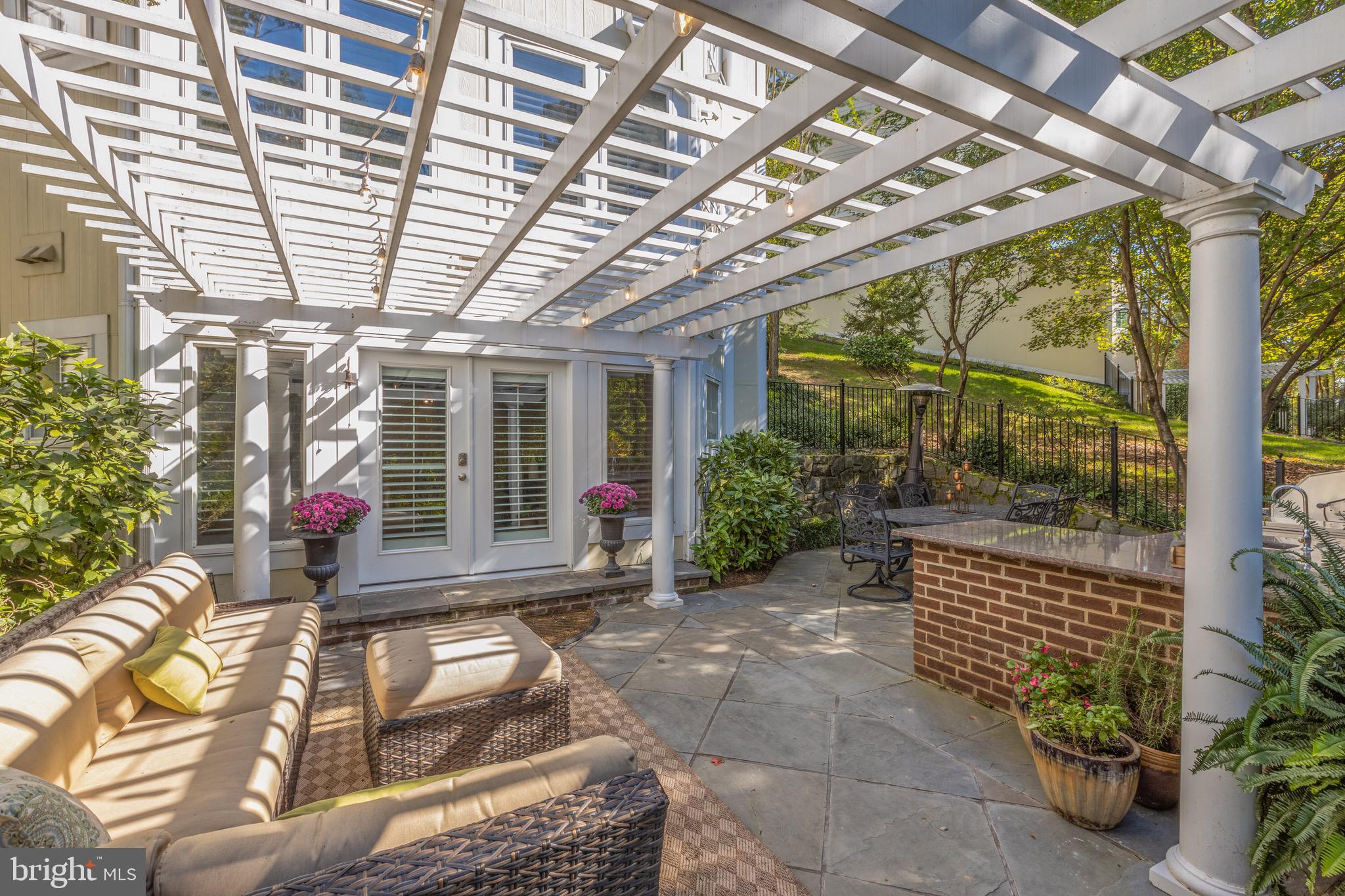 2034 Beacon Heights Drive Reston, VA 20191 - Photo 8 of 62