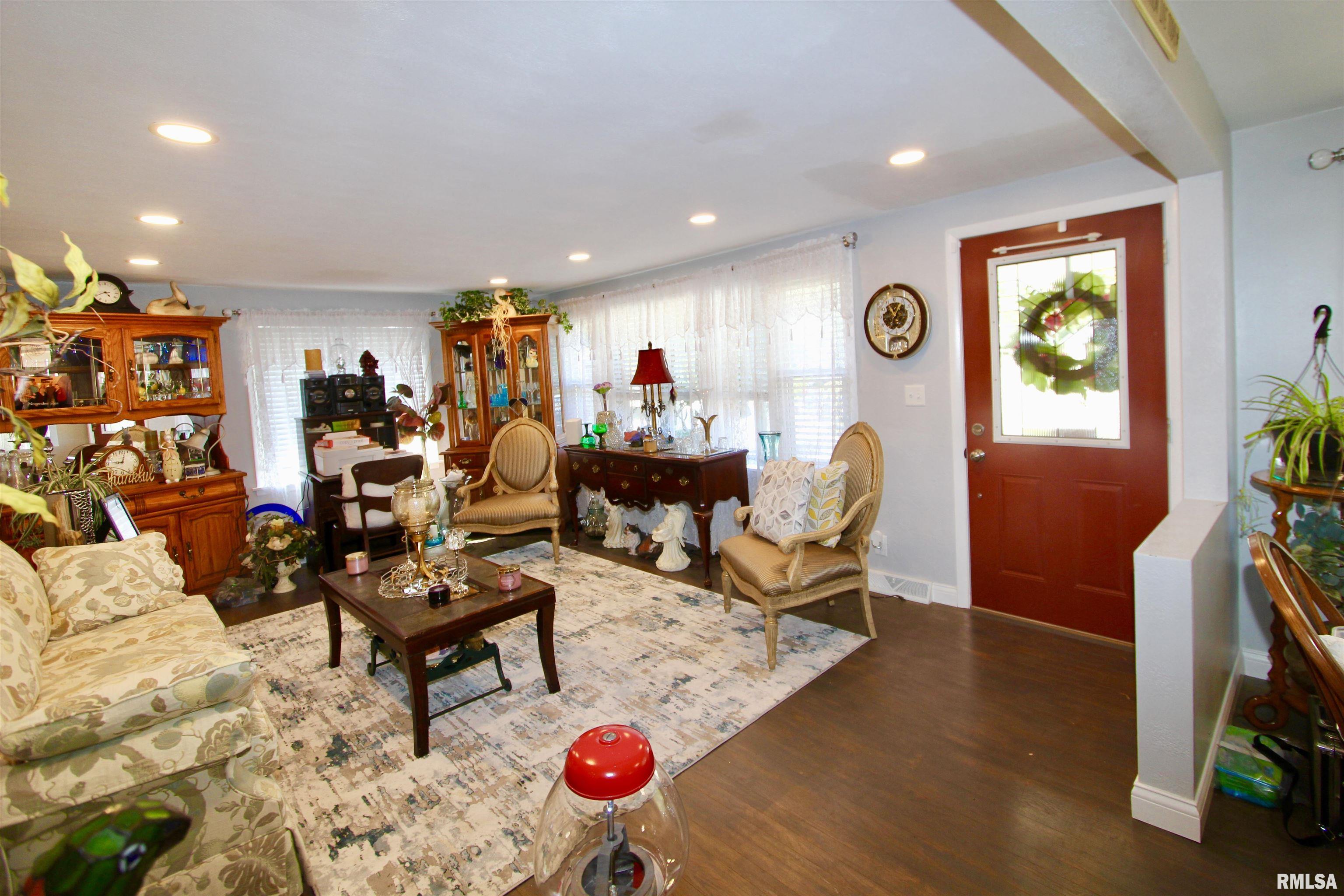 712 Highview Road East Peoria, IL 61611 - Photo 13 of 31