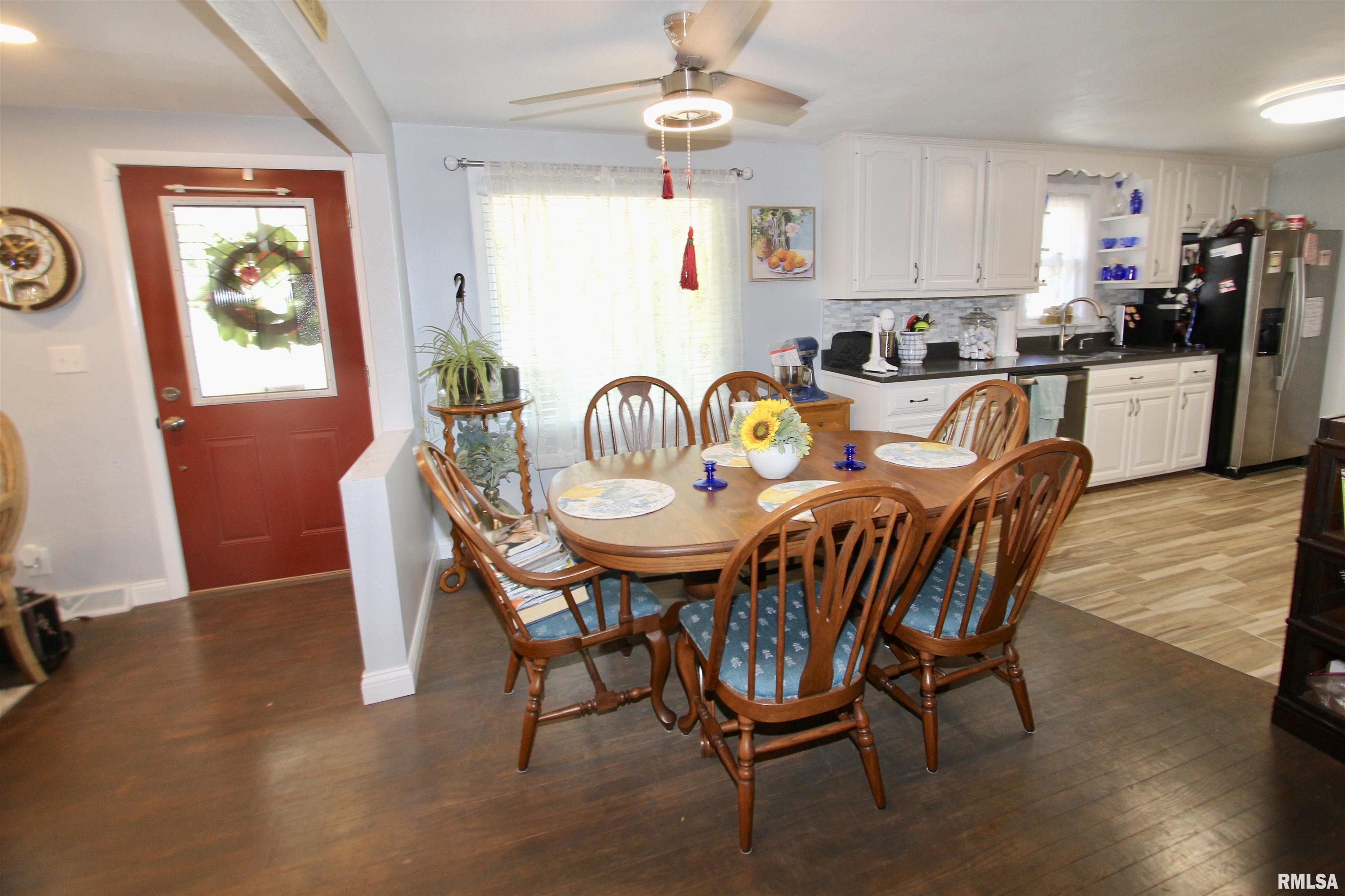 712 Highview Road East Peoria, IL 61611 - Photo 15 of 31