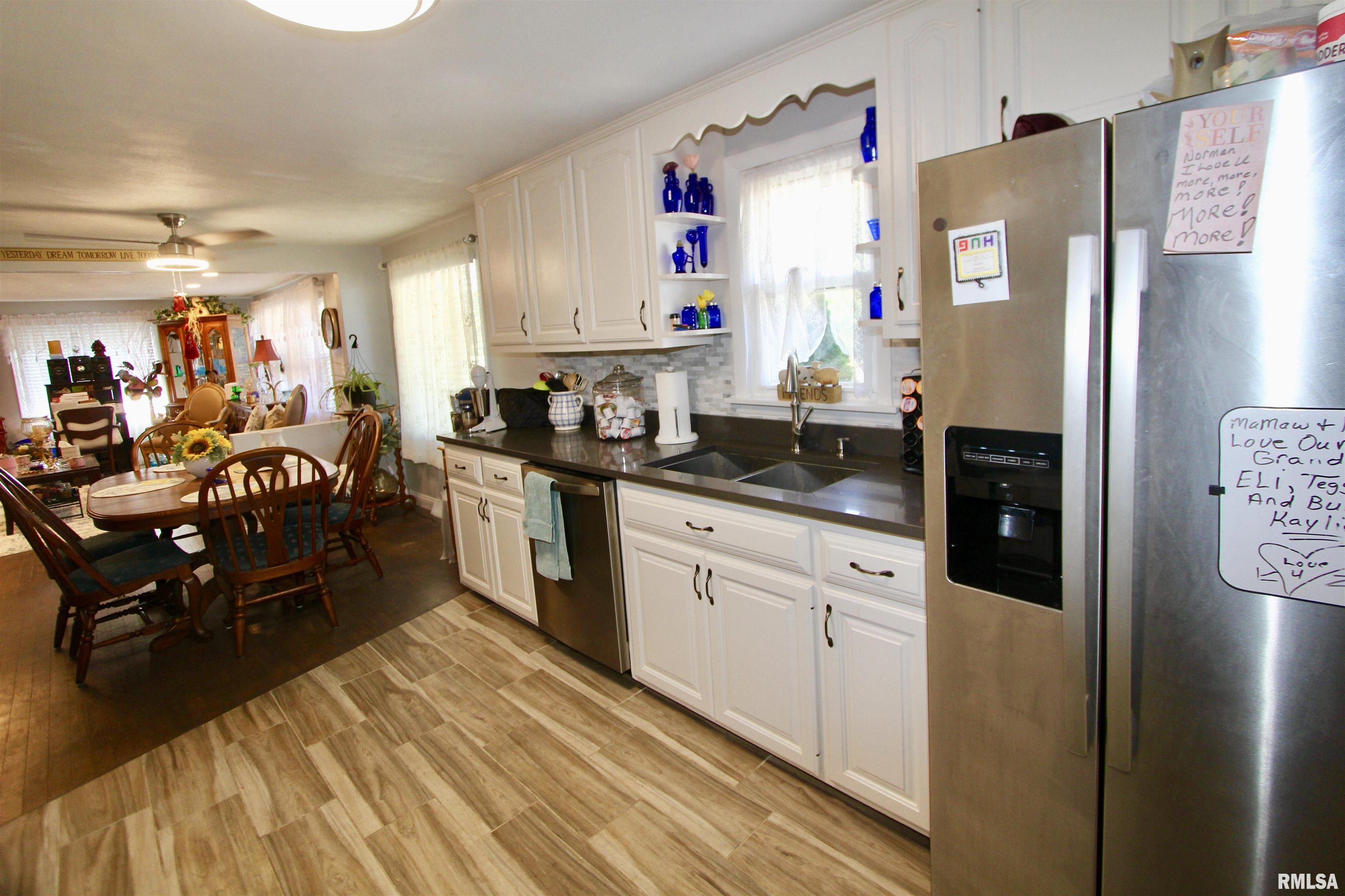 712 Highview Road East Peoria, IL 61611 - Photo 19 of 31