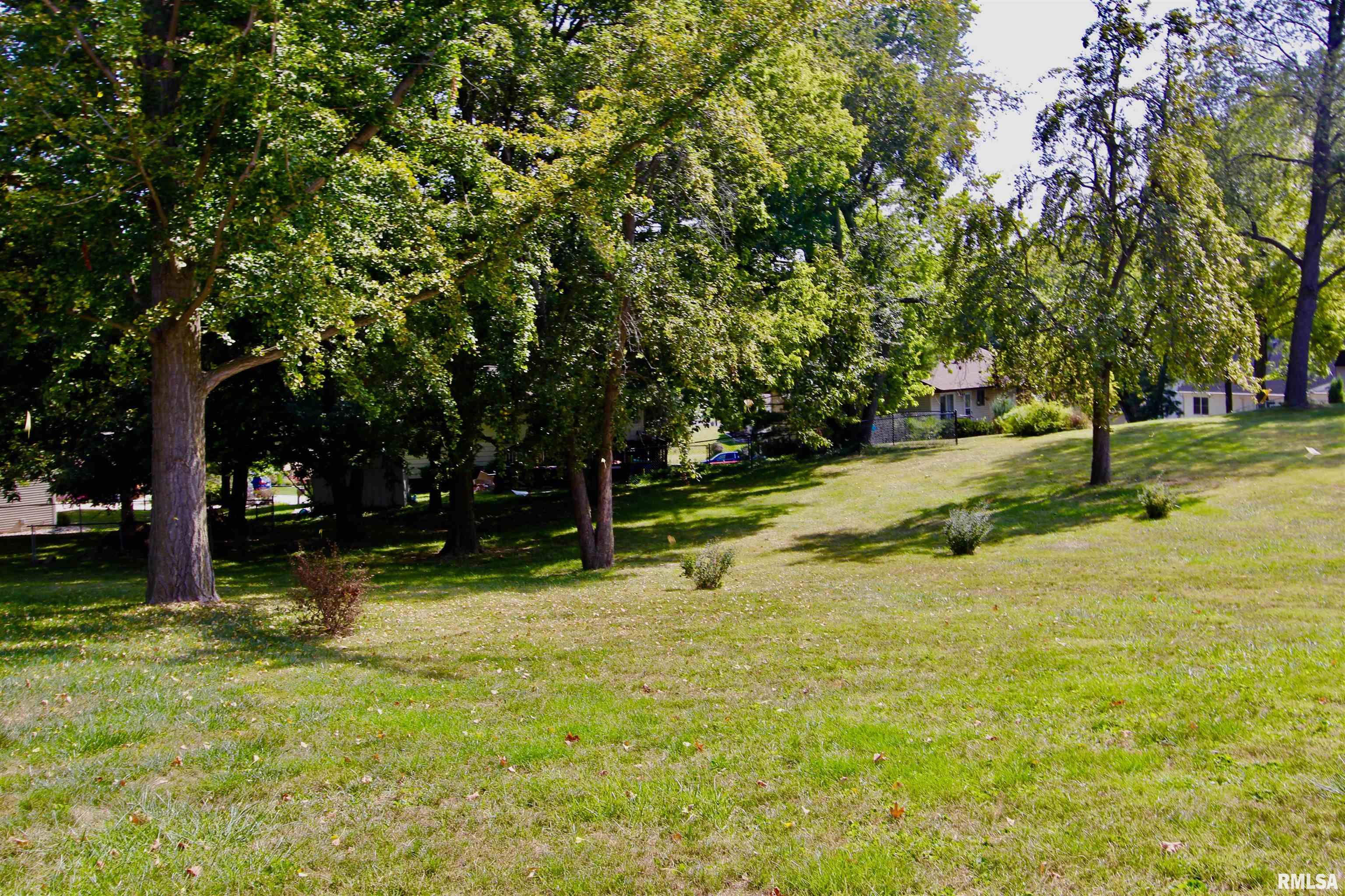 712 Highview Road East Peoria, IL 61611 - Photo 24 of 31