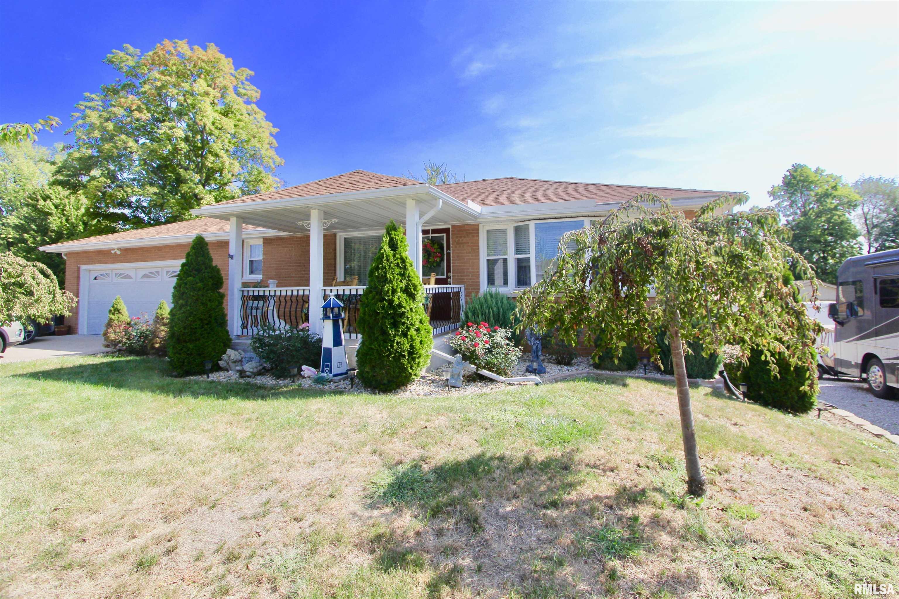 712 Highview Road East Peoria, IL 61611 - Photo 3 of 31