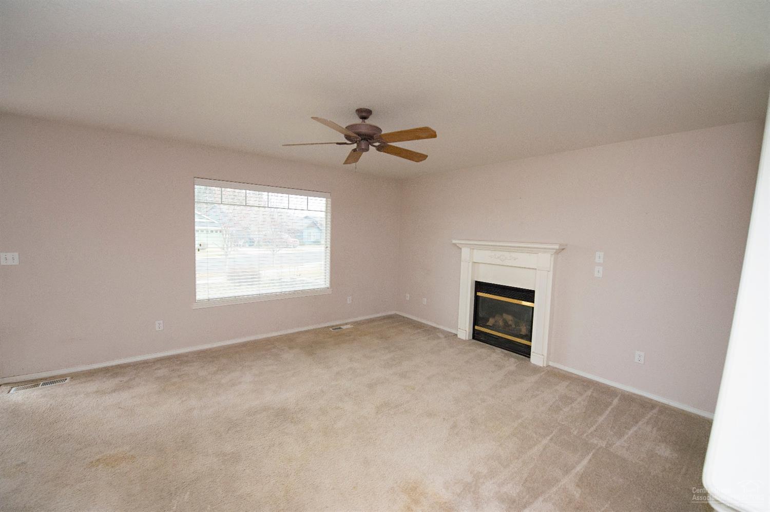 355 Northwest Antler Loop Redmond, OR 97756 - Photo 13 of 25 Additional Photo