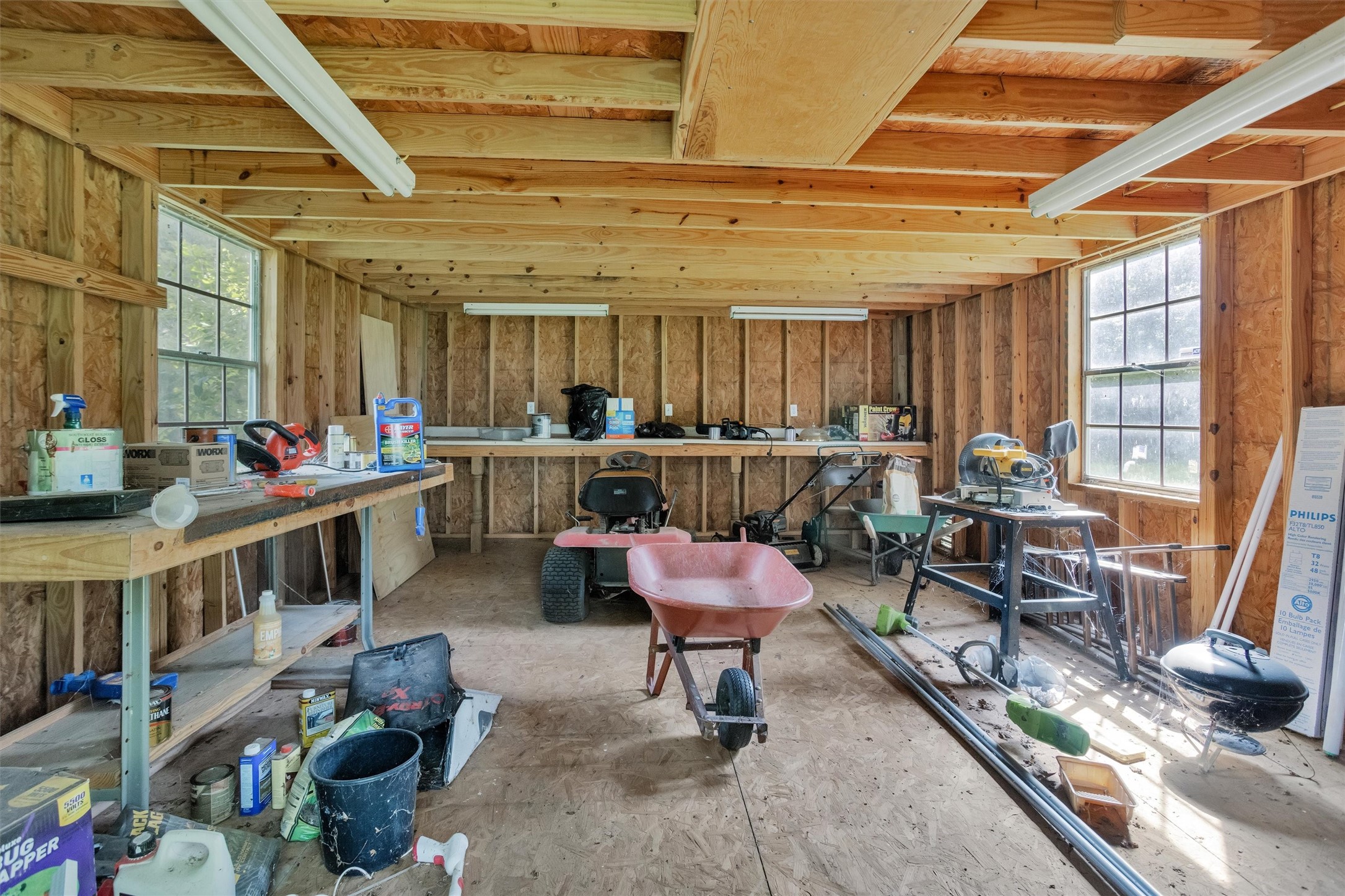 99 Main Street Huntsville, TX 77340 - Photo 46 of 47 Very spacious workshop.