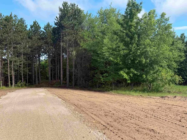 $225,000 | 5 South Karnes Road, Empire, MI 49630