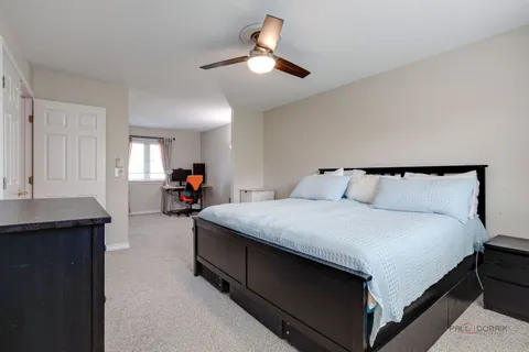 $650,000 | 117 Annapolis Drive, Vernon Hills, IL 60061