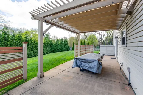 $650,000 | 117 Annapolis Drive, Vernon Hills, IL 60061