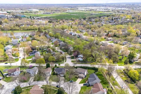 $650,000 | 117 Annapolis Drive, Vernon Hills, IL 60061