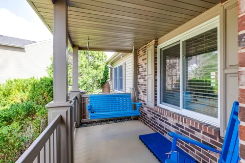 $650,000 | 117 Annapolis Drive, Vernon Hills, IL 60061