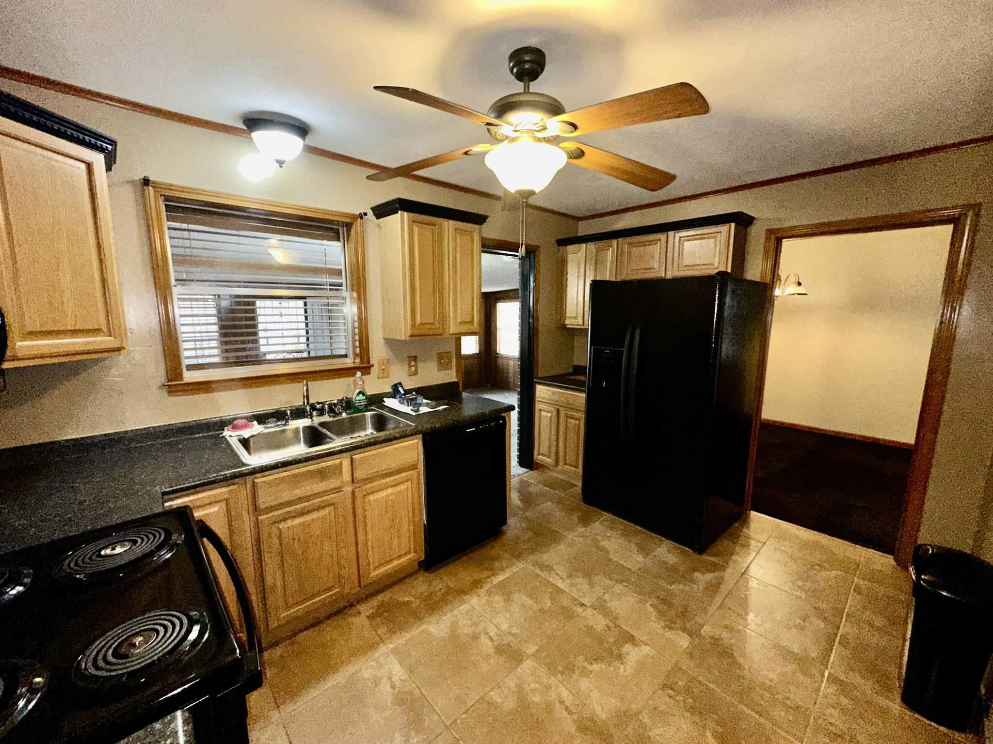 1588 Butterworth Road Memphis, TN 38116 - Photo 9 of 25 Gallery Image 9
