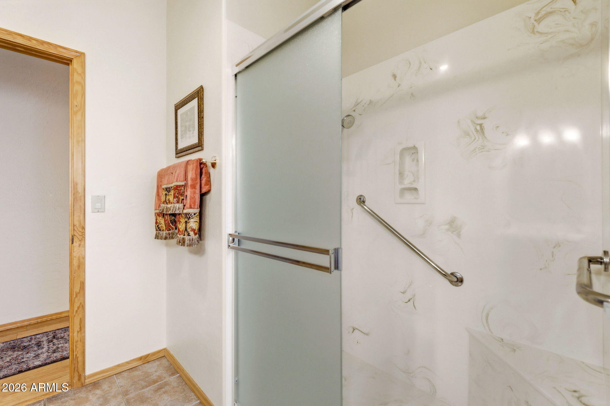 826 Pine Creek Circle Lakeside, AZ 85929 - Photo 29 of 63 Guest Shower