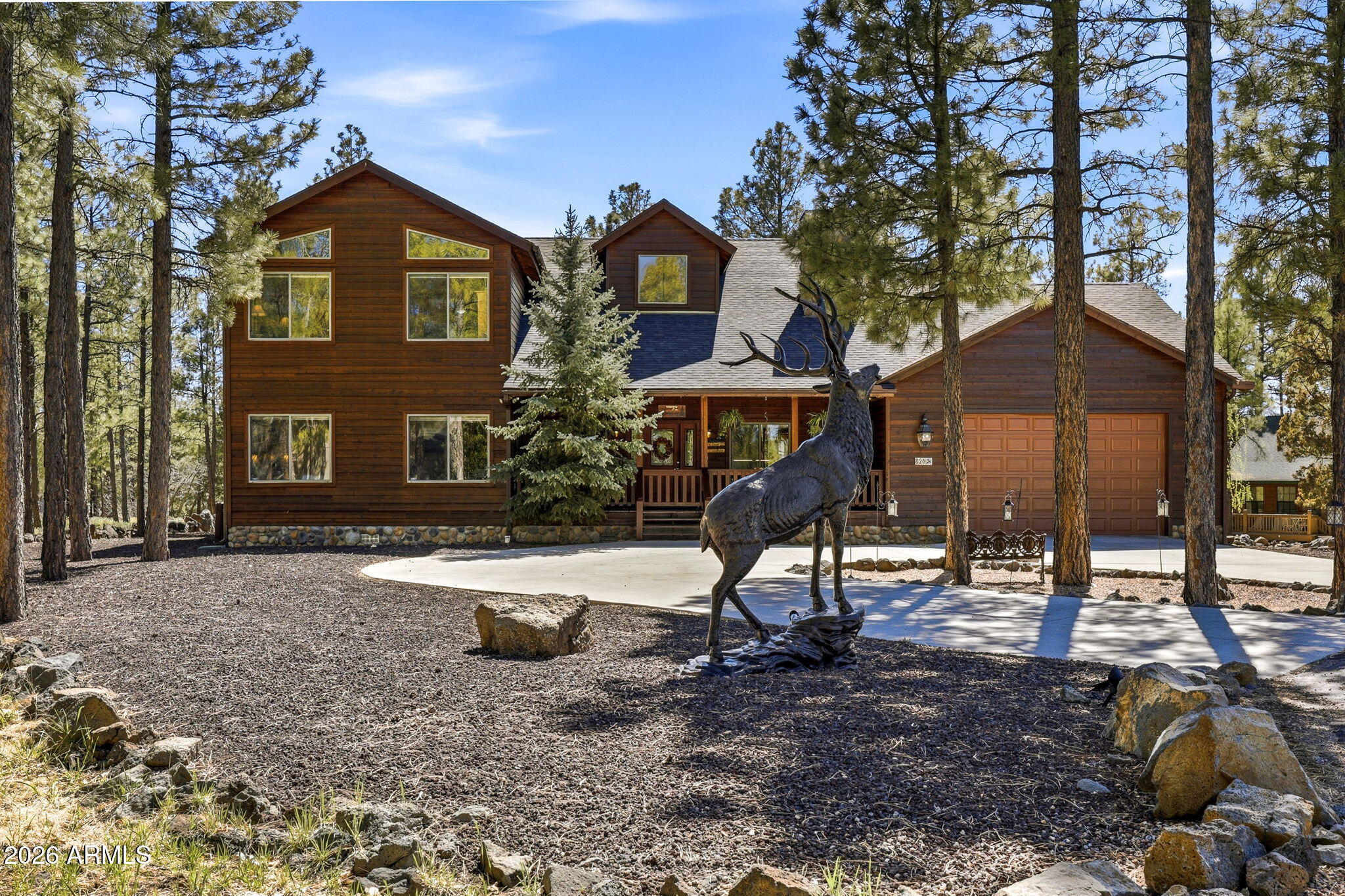826 Pine Creek Circle Lakeside, AZ 85929 - Photo 37 of 63 a front view of a house with a yard