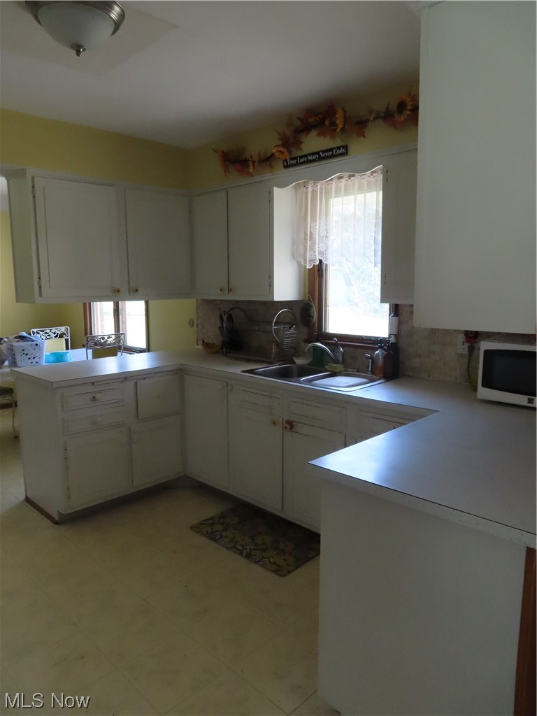 1520 Meadowlane Road Independence, OH 44131 - Photo 9 of 32 Kitchen overlooking eating area