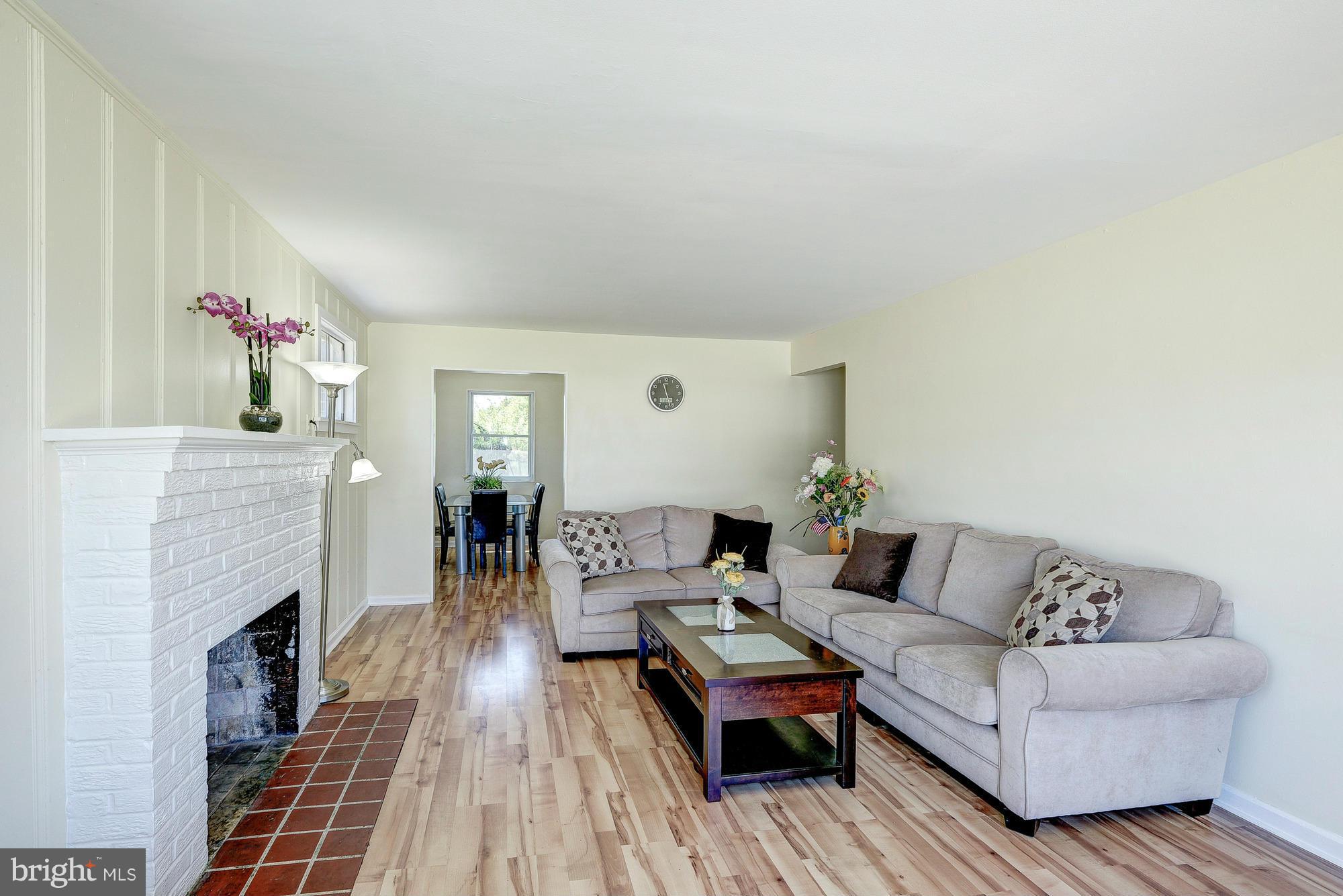 3608 Randolph Road Silver Spring, MD 20902 - Photo 3 of 26 Living Room