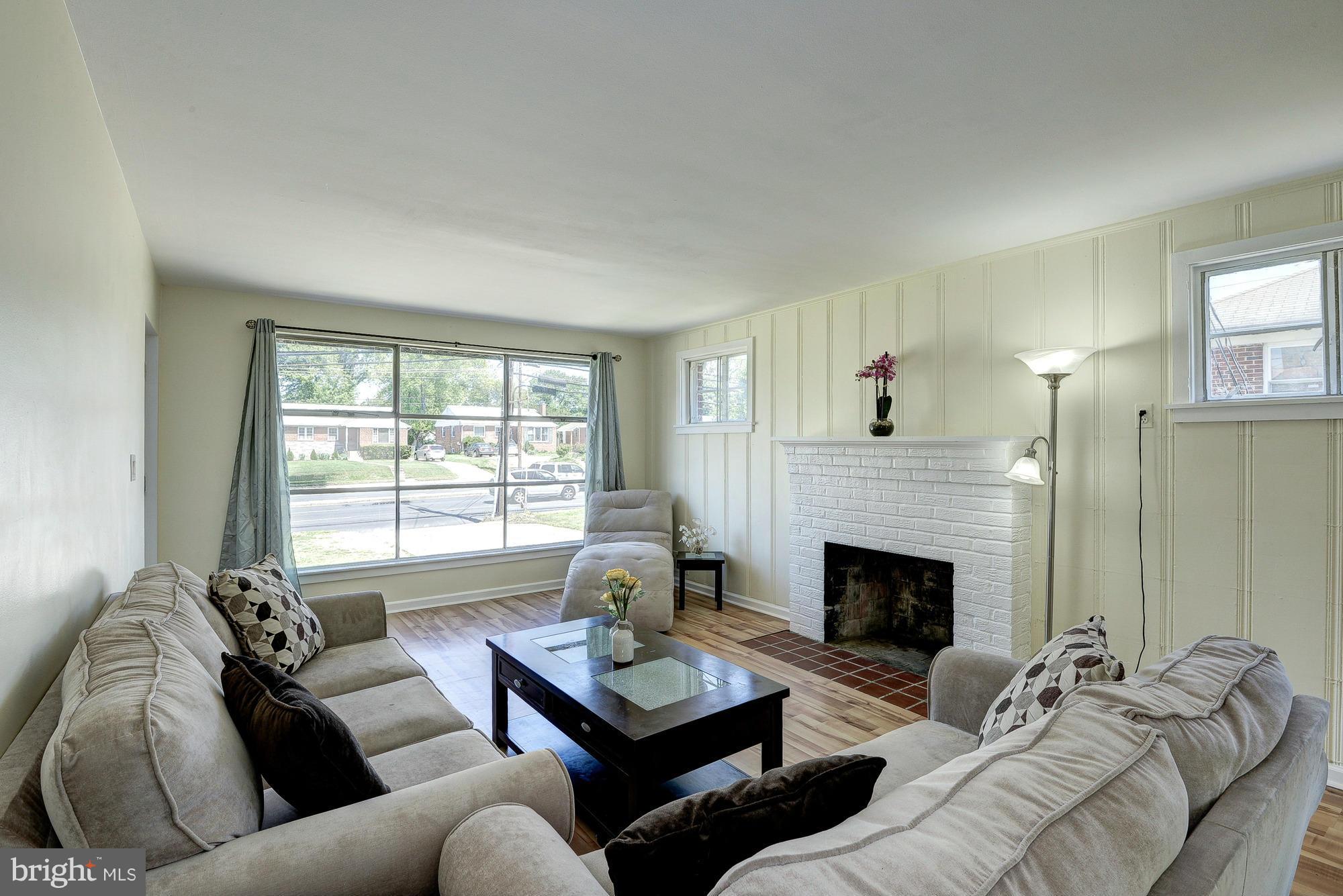 3608 Randolph Road Silver Spring, MD 20902 - Photo 5 of 26 Living Room