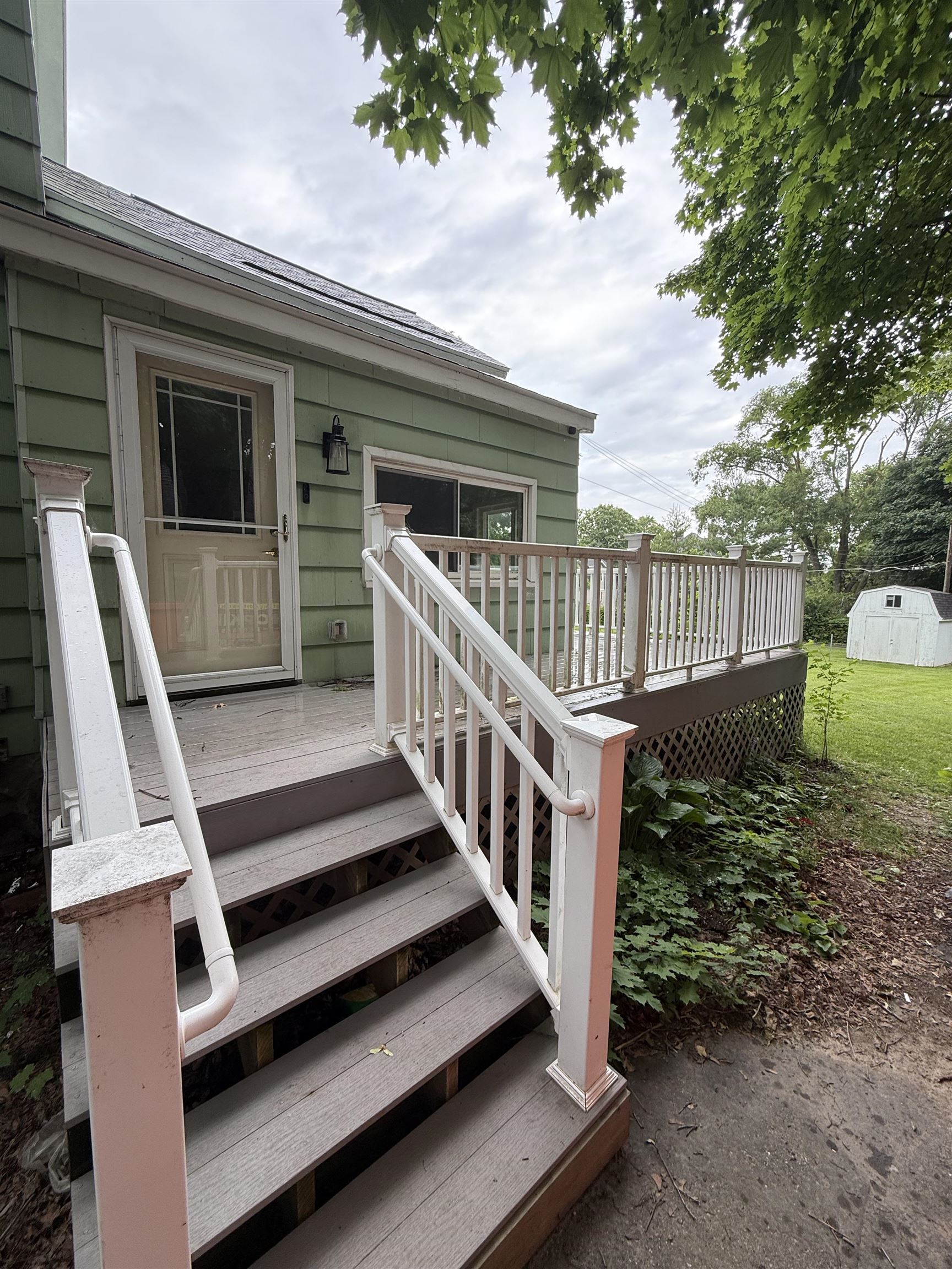 414 North Maple Street Ithaca, MI 48847 - Photo 11 of 39 1947335-2991cb83-0ec4-4d05-9049-369add23fe9b.JPG