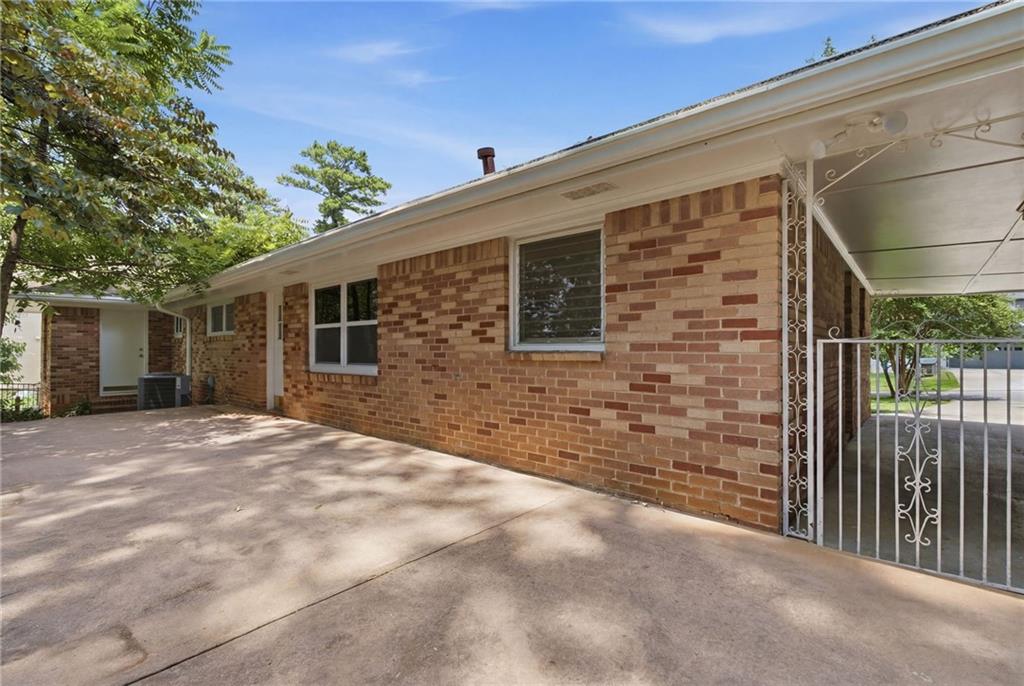 2140 Oakawana Road Northeast Atlanta, GA 30345 - Photo 7 of 37