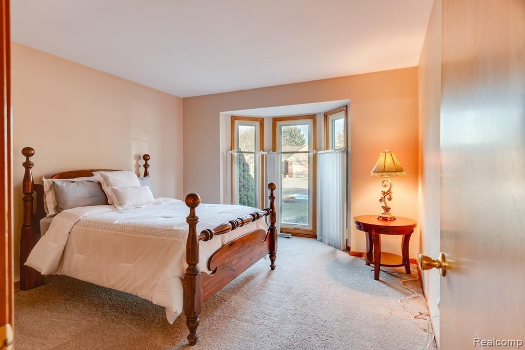 385 Buttercup Drive Rochester Hills, MI 48307 - Photo 23 of 33