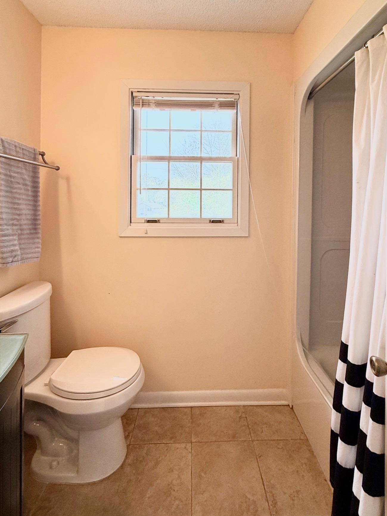 308 West 12th Avenue Gulf Shores, AL 36542 - Photo 23 of 41 Guest Bathroom