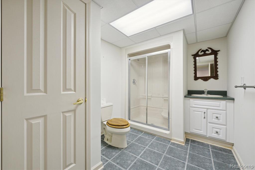 1831 Dunham Drive Rochester, MI 48306 - Photo 32 of 47 Gallery Image 32