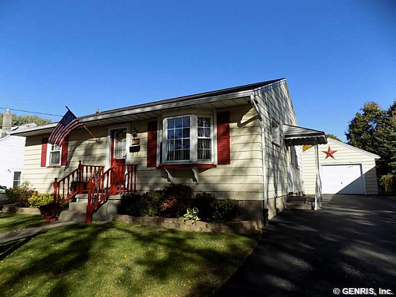120 Perinton Street Rochester, NY 14615 - Photo 1 of 1 Exterior Front Welcome to 120 Perinton St!