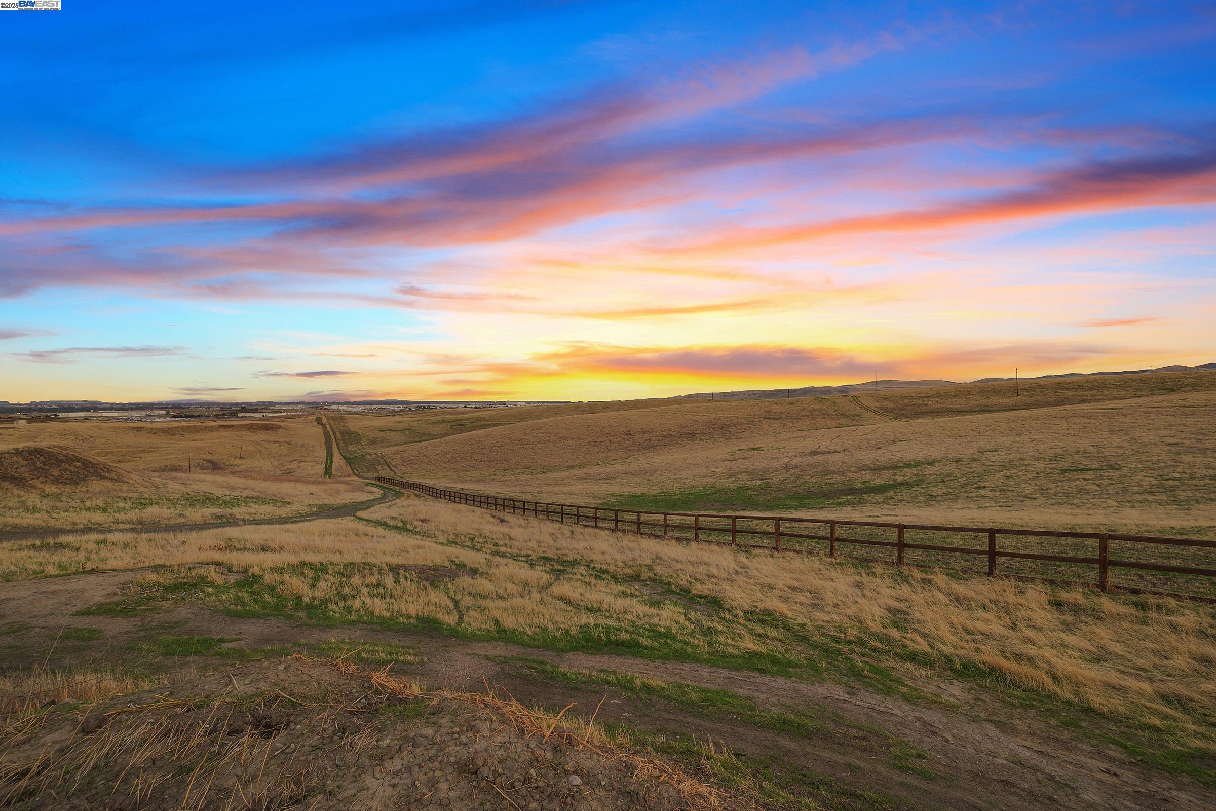 17011 North Midway Road Tracy, CA 95377 - Photo 5 of 52 a view of an ocean