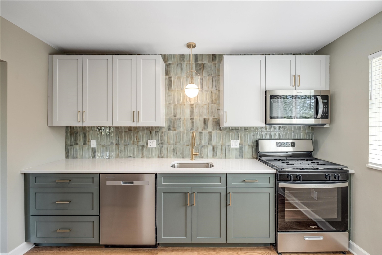 466 Alter Road, Unit : UPPER Detroit, MI 48215 - Photo 4 of 12