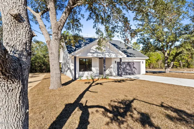 $279,900 | 3996 Dumas Lane, Chipley, FL 32428