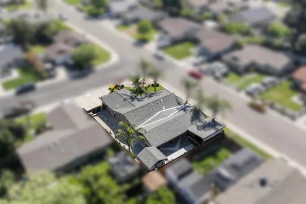 a view of a yard