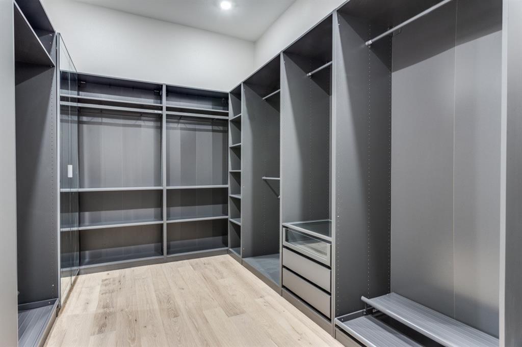 6306 Starlight Ranch Road Godley, TX 76044 - Photo 27 of 40 Custom closet