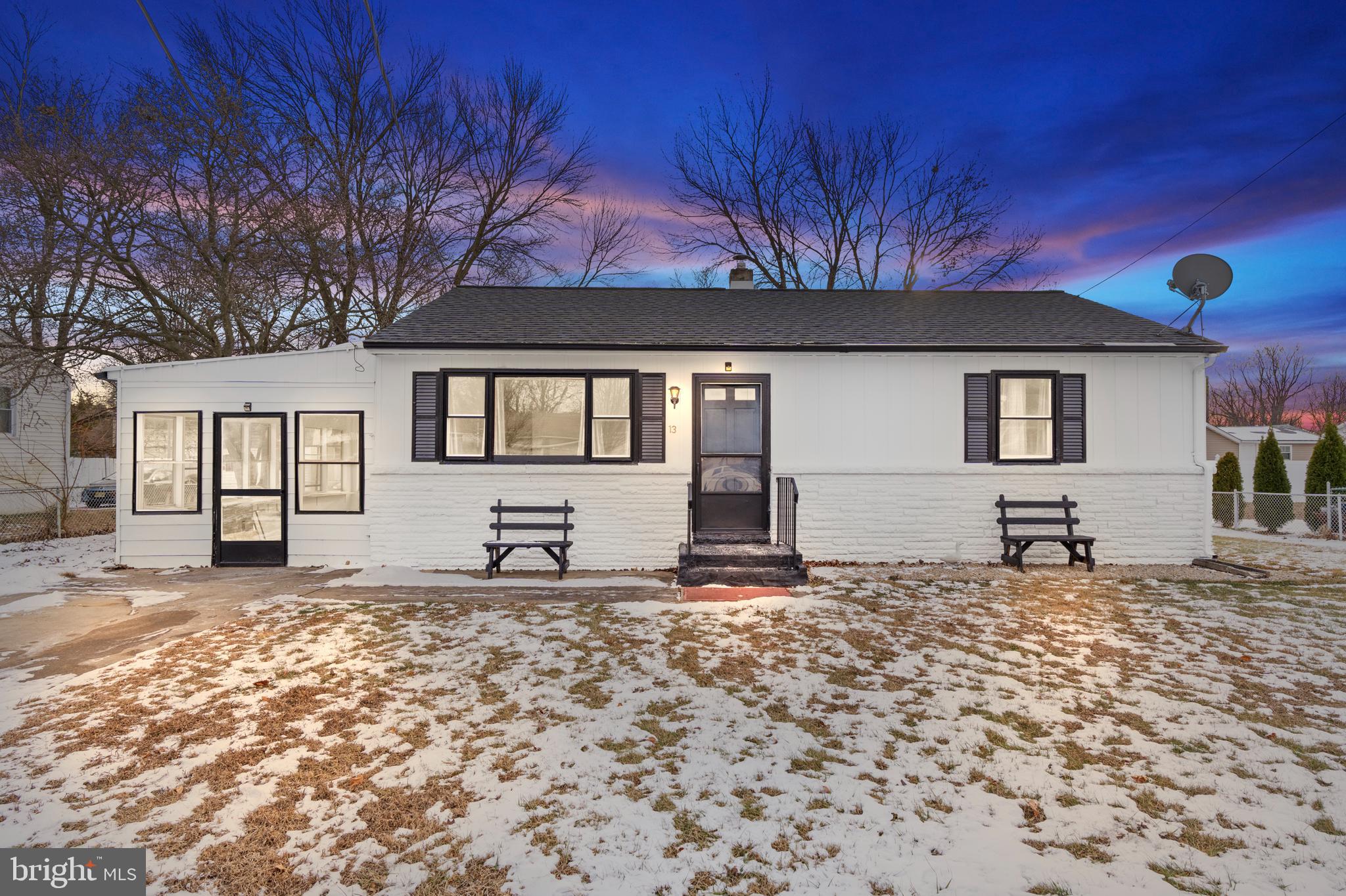 13 Park Avenue Pennsville, NJ 08070 - Photo 2 of 41