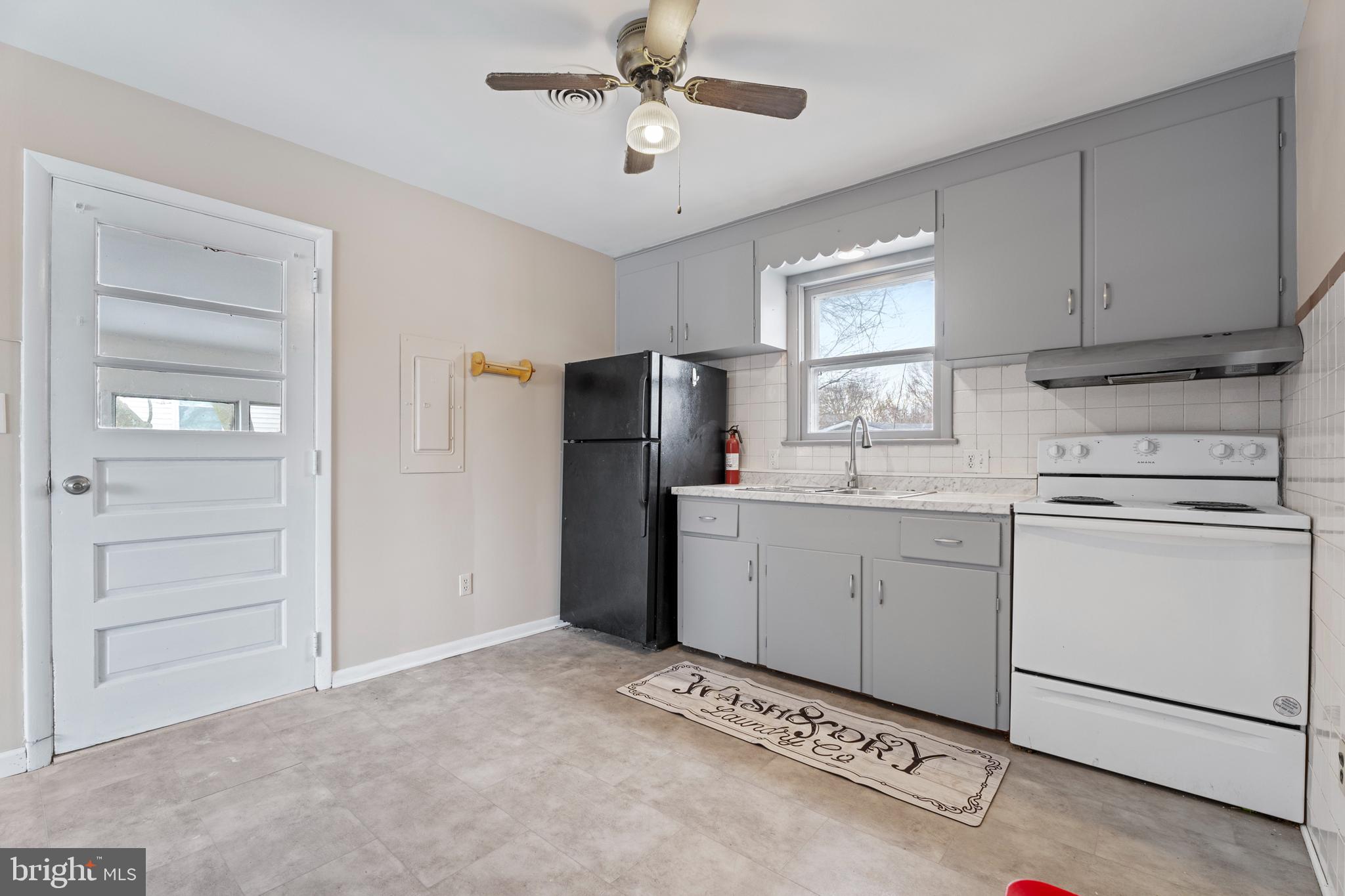 13 Park Avenue Pennsville, NJ 08070 - Photo 9 of 41