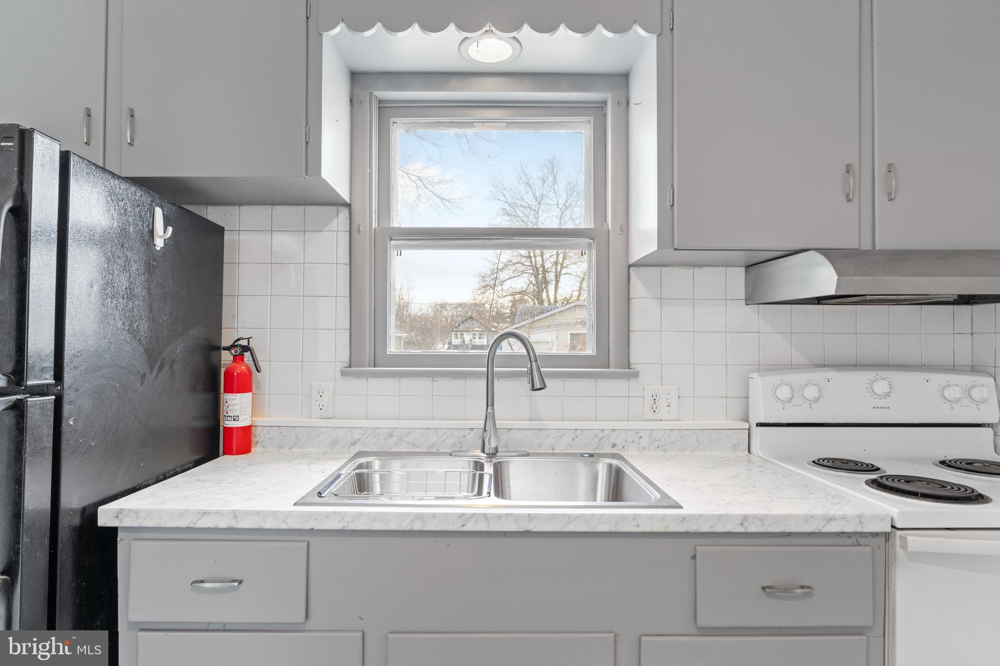 13 Park Avenue Pennsville, NJ 08070 - Photo 10 of 41