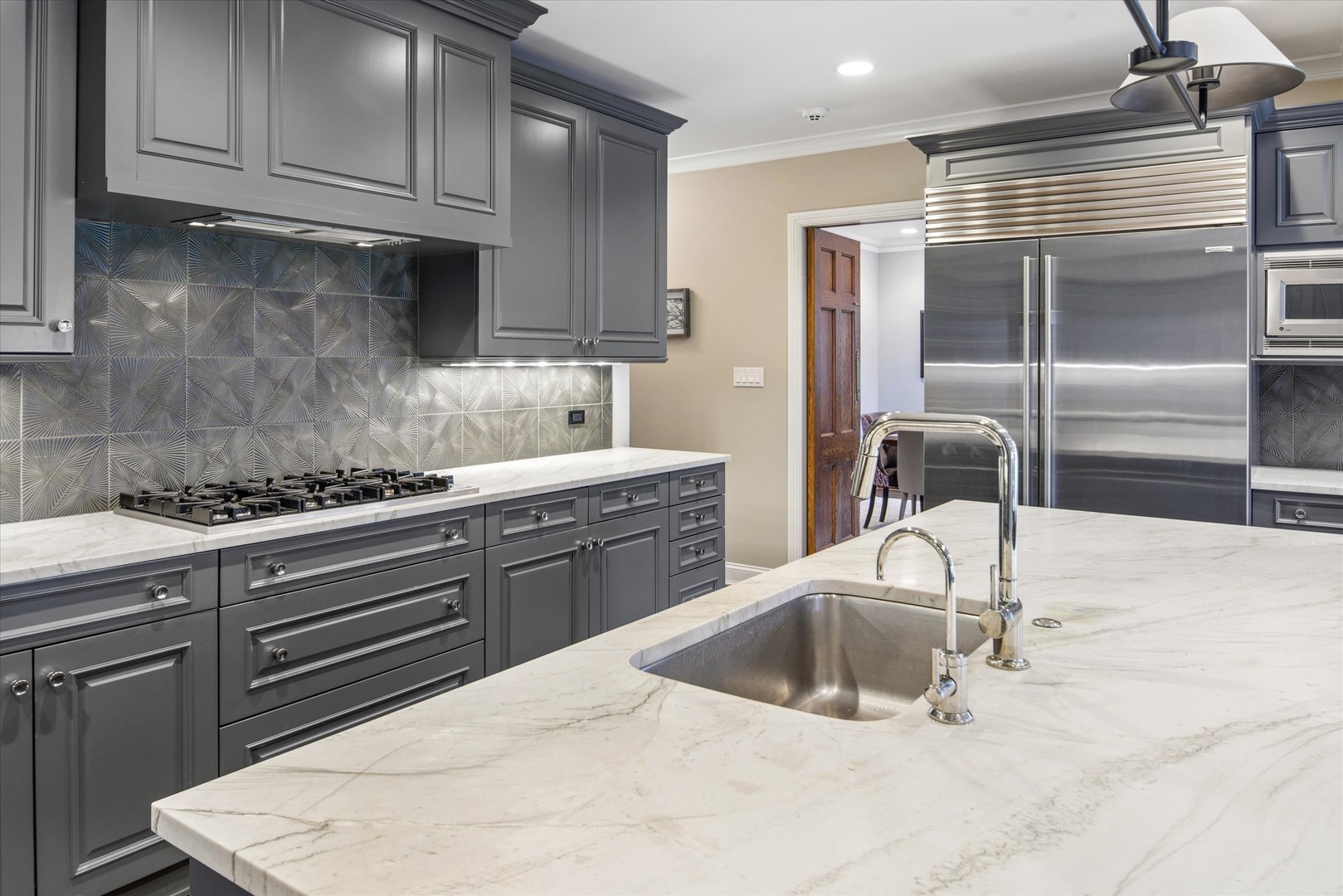 1018 Eastwood Road Glencoe, IL 60022 - Photo 16 of 59