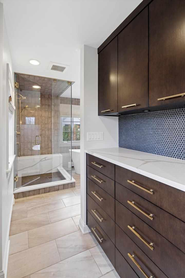 1018 Eastwood Road Glencoe, IL 60022 - Photo 25 of 59