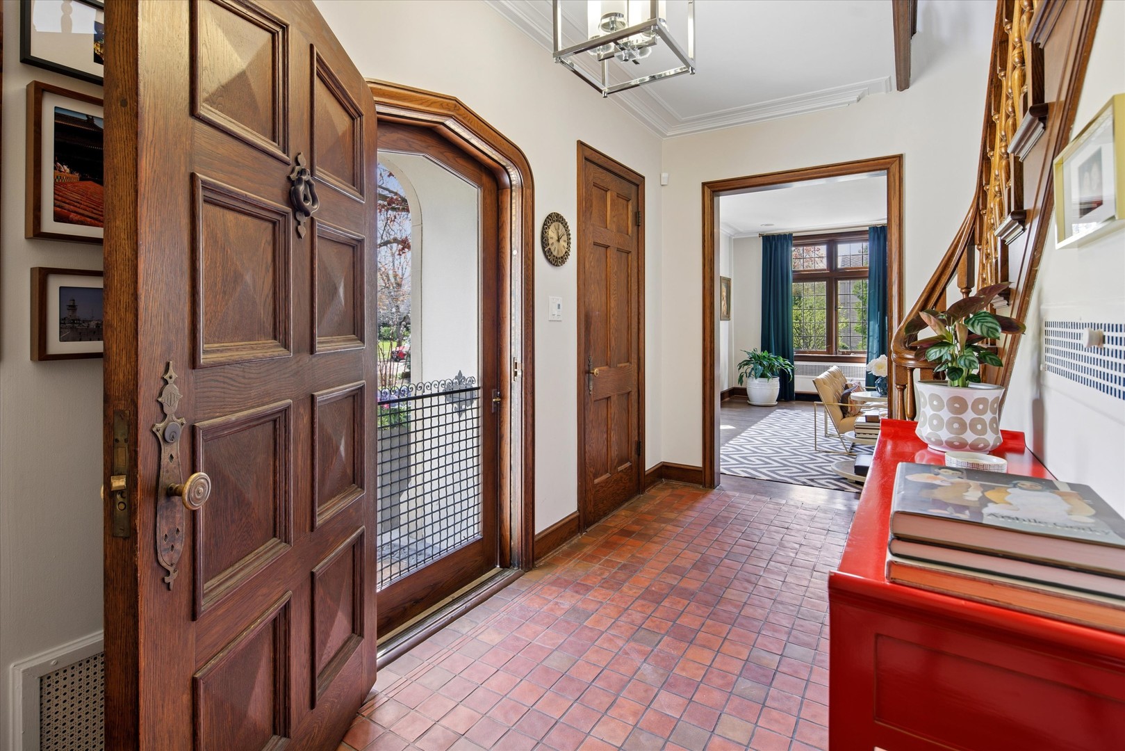 1018 Eastwood Road Glencoe, IL 60022 - Photo 3 of 59