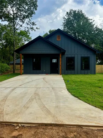 $225,000 | 201 East Fleming Street, Longview, TX 75604